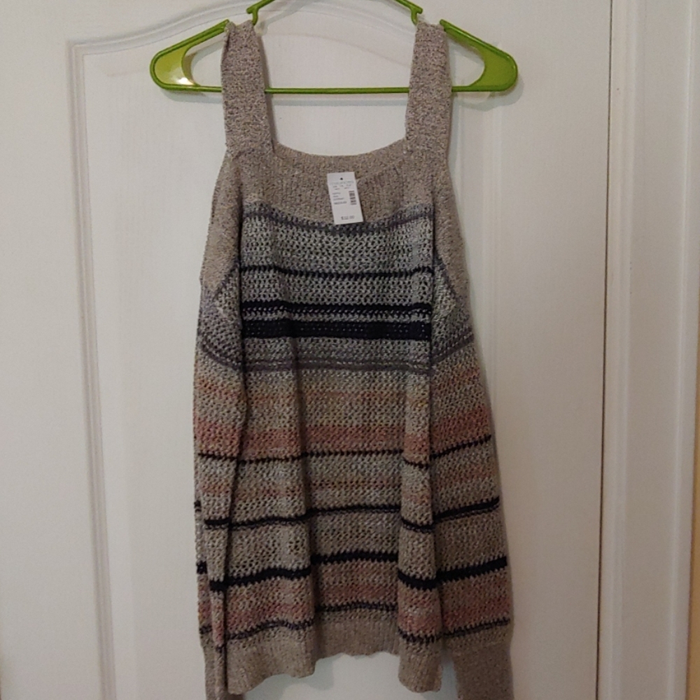 NWT Maurices Cold Shoulder Top Size M